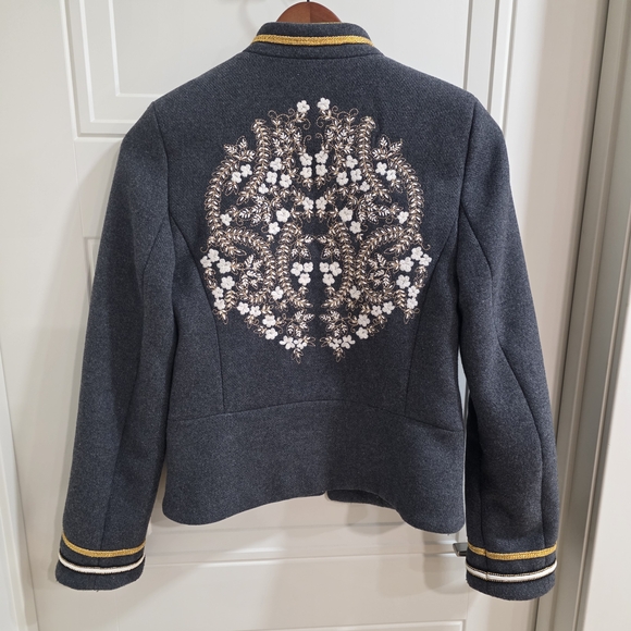 Zara Gray Embroidered Blazer with Gold Accents - Picture 5 of 7